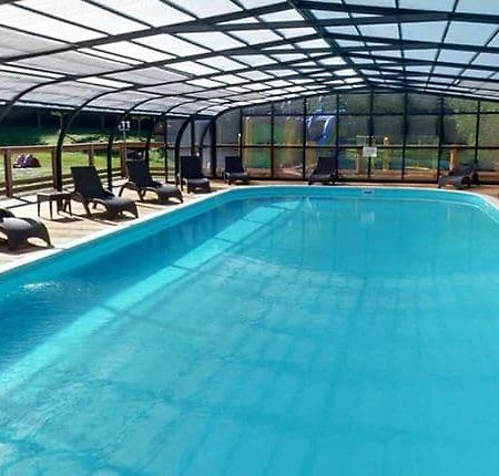 Camping Les Vernieres La Bourboule Bagian luar foto